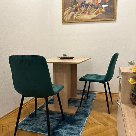 Piano Apartment In Halle Center - Netflix - Free Wifi 1 Екстер'єр фото